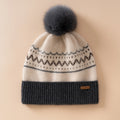 Bonnet Jacquard Nordique en Cachemire à Pompon Fourrure