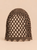 Bonnet femme ajouré léger au crochet, marron, vue de face