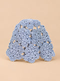 Béret en dentelle à fleurs au crochet, coloris Bleu clair, vue de face