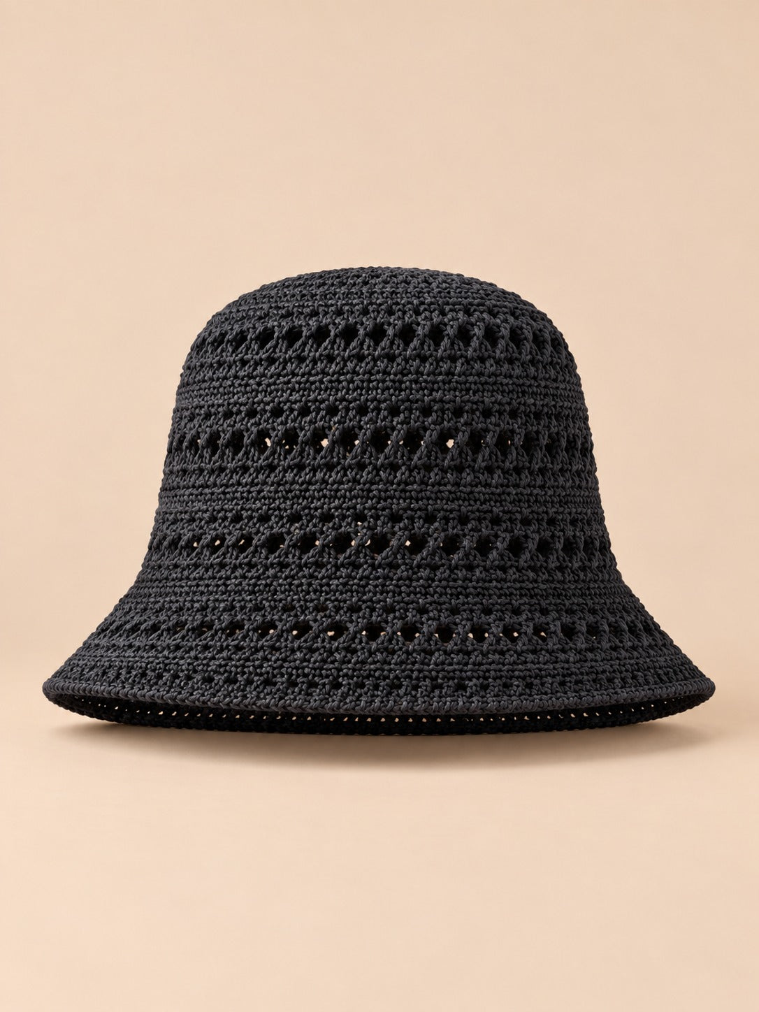 Bob femme à large bord au crochet, noir, vue de face