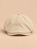 Casquette gavroche plate beige style britannique vintage, vue de face