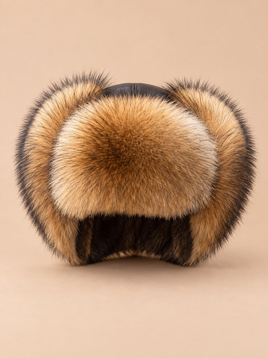 Chapka russe homme en fourrure raton laveur, vue de face