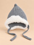 Bonnet enfant lutin à oreillettes gris, vue de face.