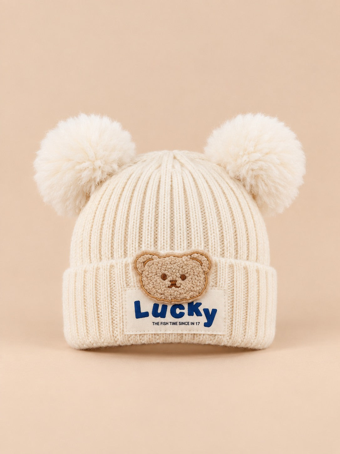 Bonnet enfant au tricot ou crochet, modèle Beige 1, vue de face