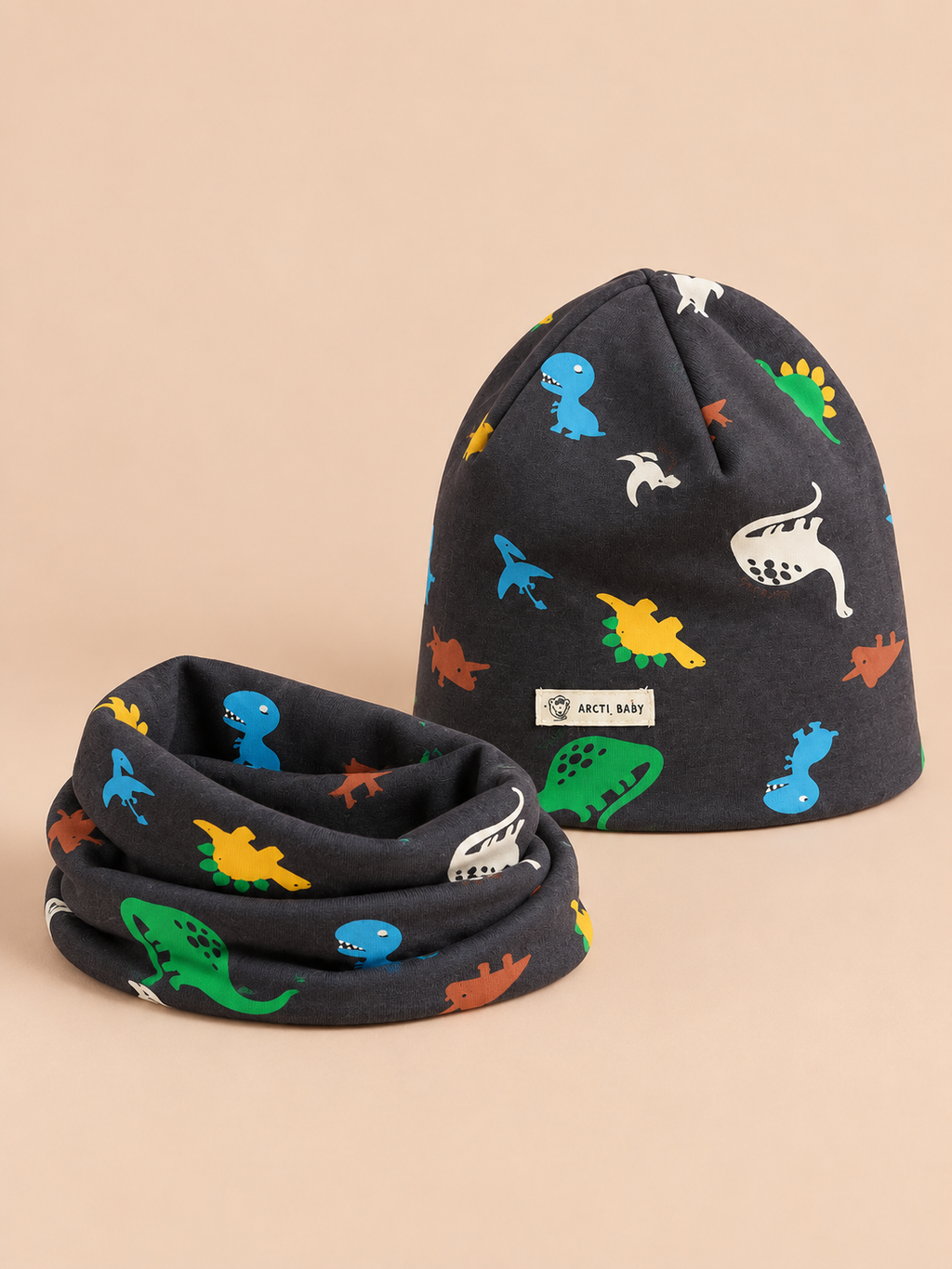 Ensemble bonnet et snood enfant Grand dinosaure, vue de trois quarts.