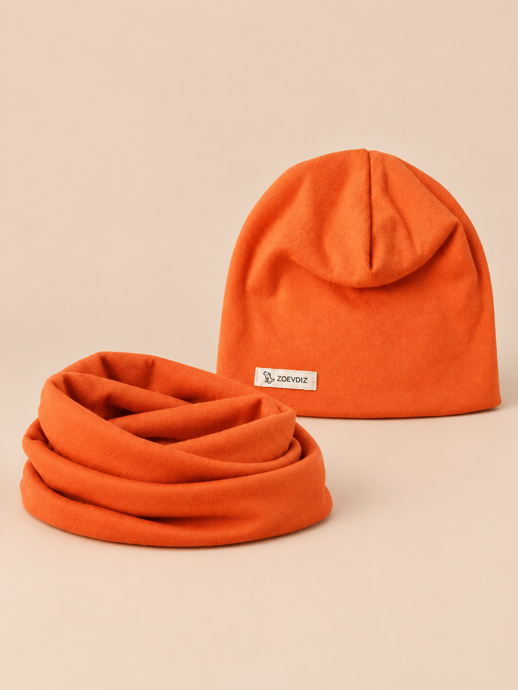 Ensemble bonnet et snood enfant Orange, vue de face.