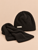 Bonnet et écharpe enfant en peluche, coloris noir, vue de face.