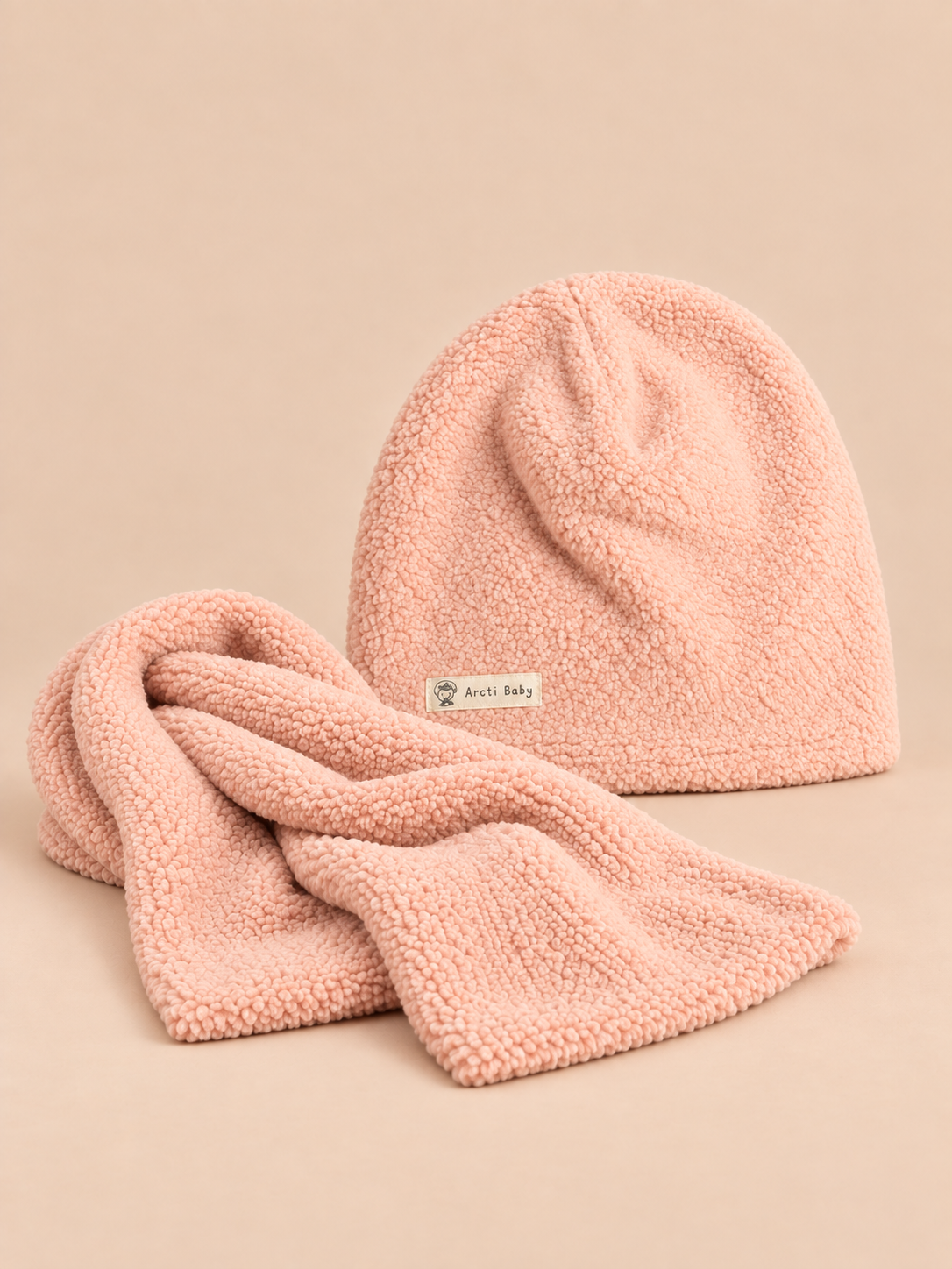 Bonnet et écharpe enfant en peluche, coloris rose, vue de face.