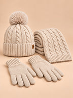 Ensemble bonnet à pompon écharpe et gants tactiles beige, vue de face.