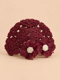 Bonnet fleuri en coton au crochet, bordeaux, vue de face