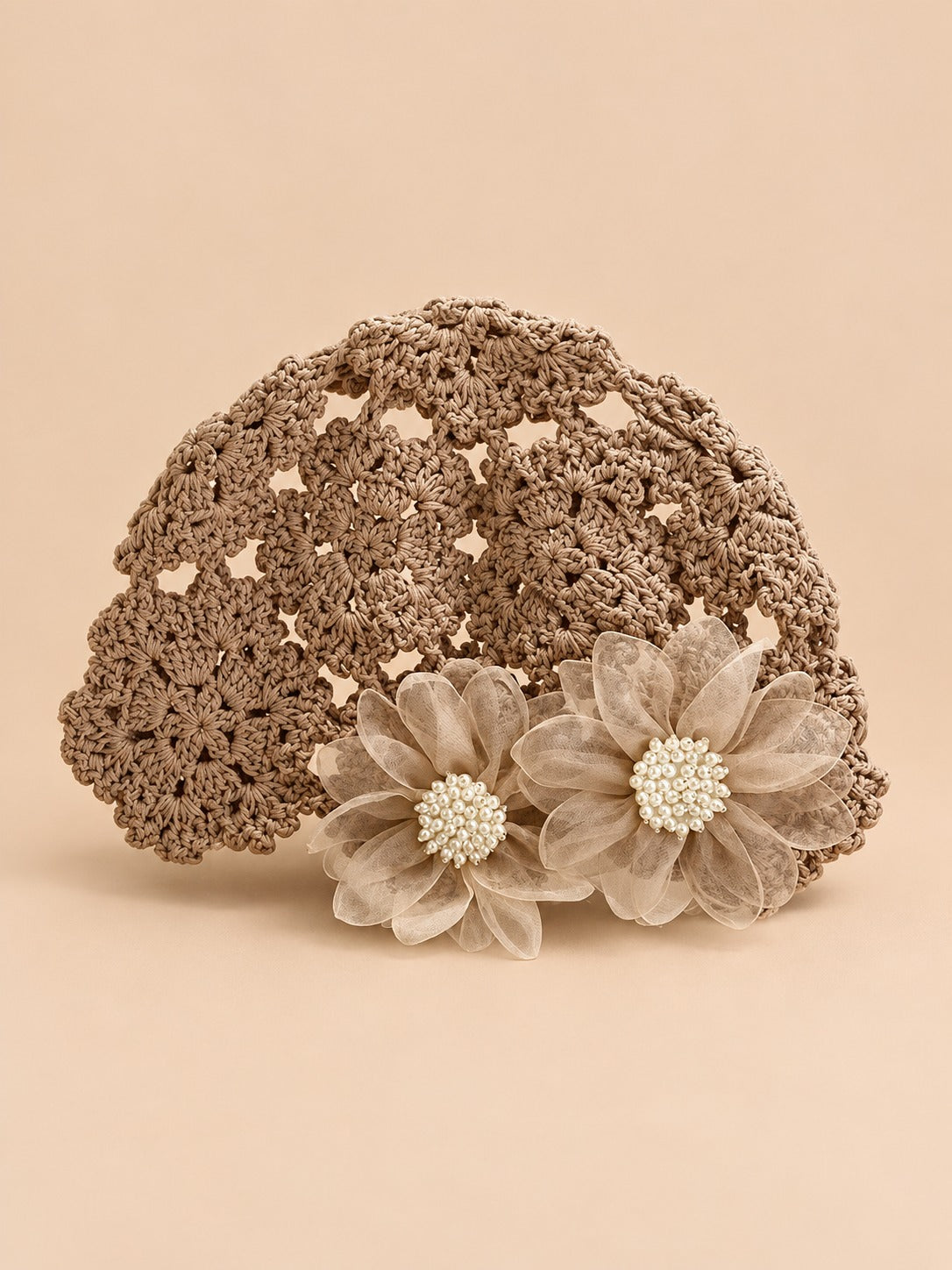 Bonnet fleuri en coton au crochet, kaki, vue de face