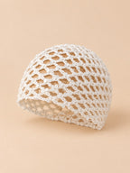 Bonnet foulard en résille au crochet, blanc 2, vue de trois quarts