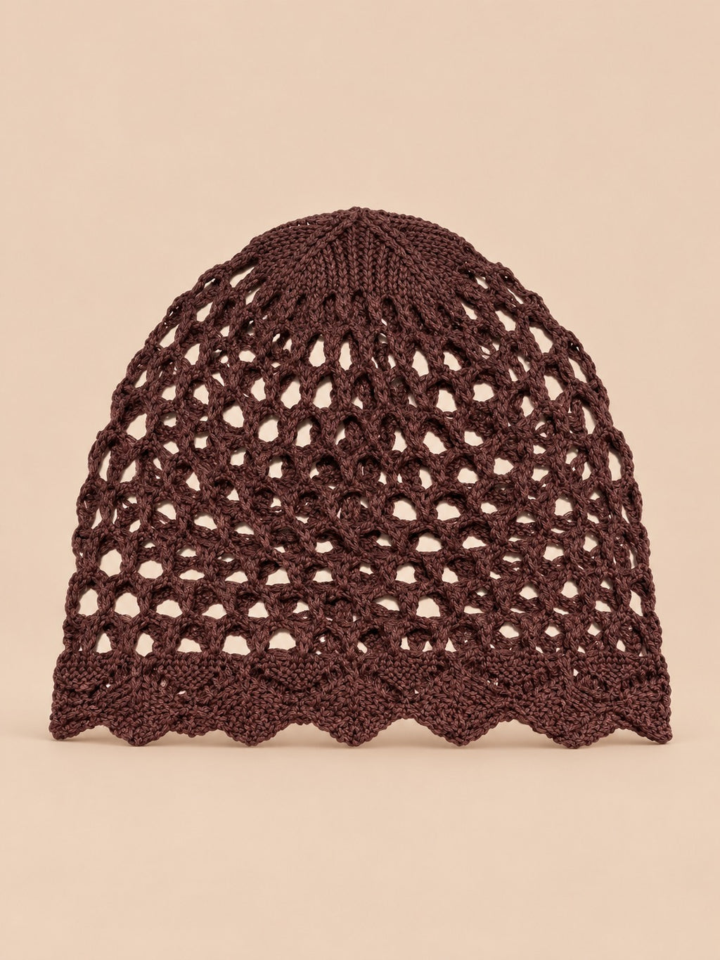 Bonnet résille ajouré au crochet, café, vue de face