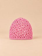 Bonnet résille au crochet rose, maille ajourée, vue de face