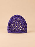 Bonnet résille au crochet violet, maille ajourée, vue de face