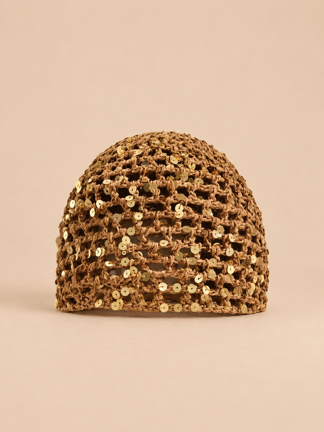 Bonnet ajouré au crochet style coréen, variante A-KAKI, vue de face