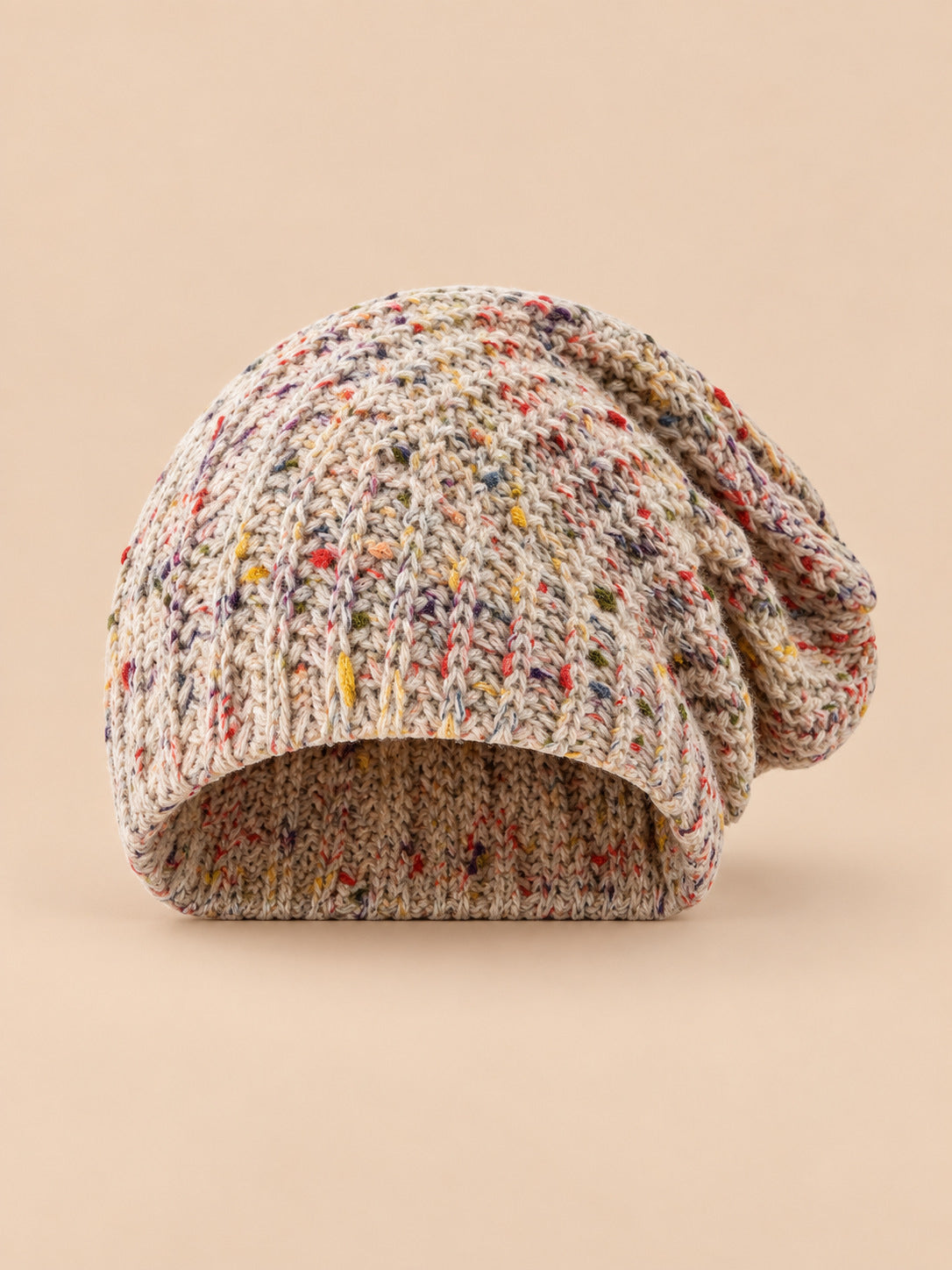 Bonnet slouchy femme bicolore en maille mouchetée, beige, vue de face