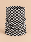 Tour de cou en maille à damier noir et blanc (variante Érable), vue de face.