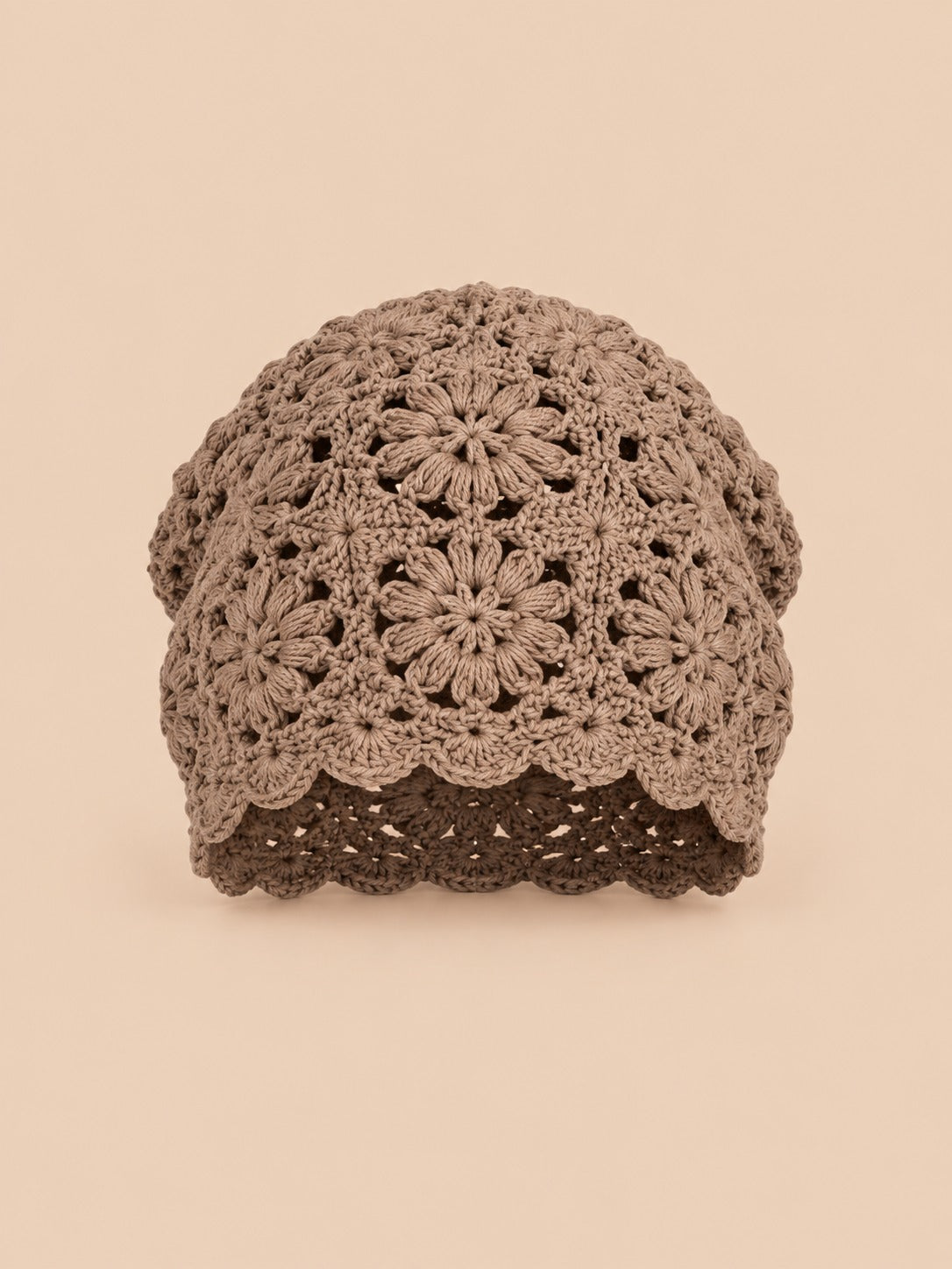Bonnet turban ajouré au crochet, café, vue de face
