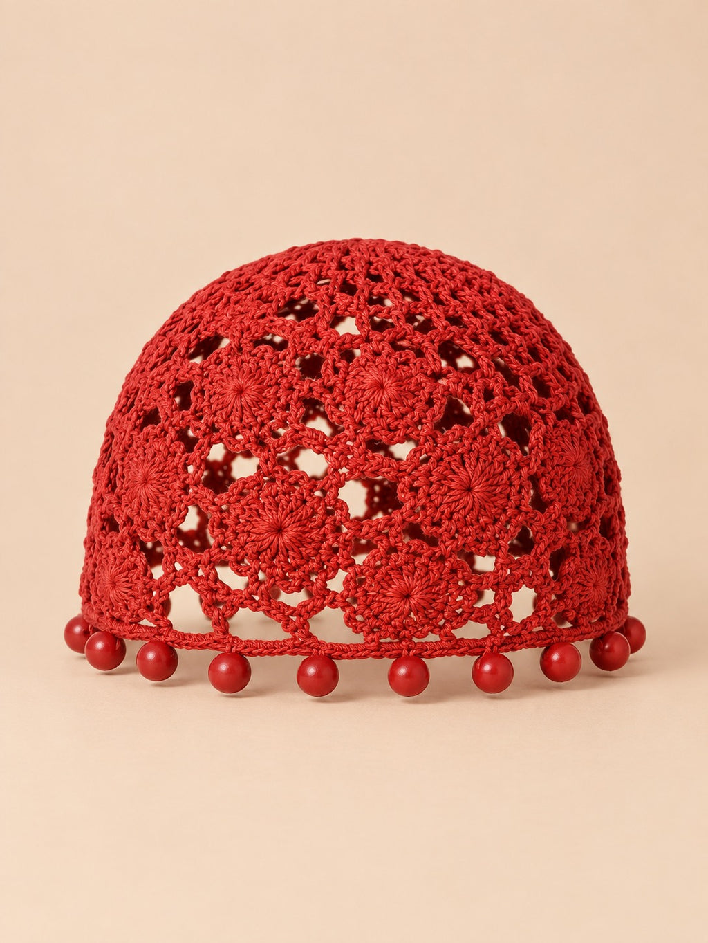 Bonnet turban perlé au crochet, rouge, vue de face